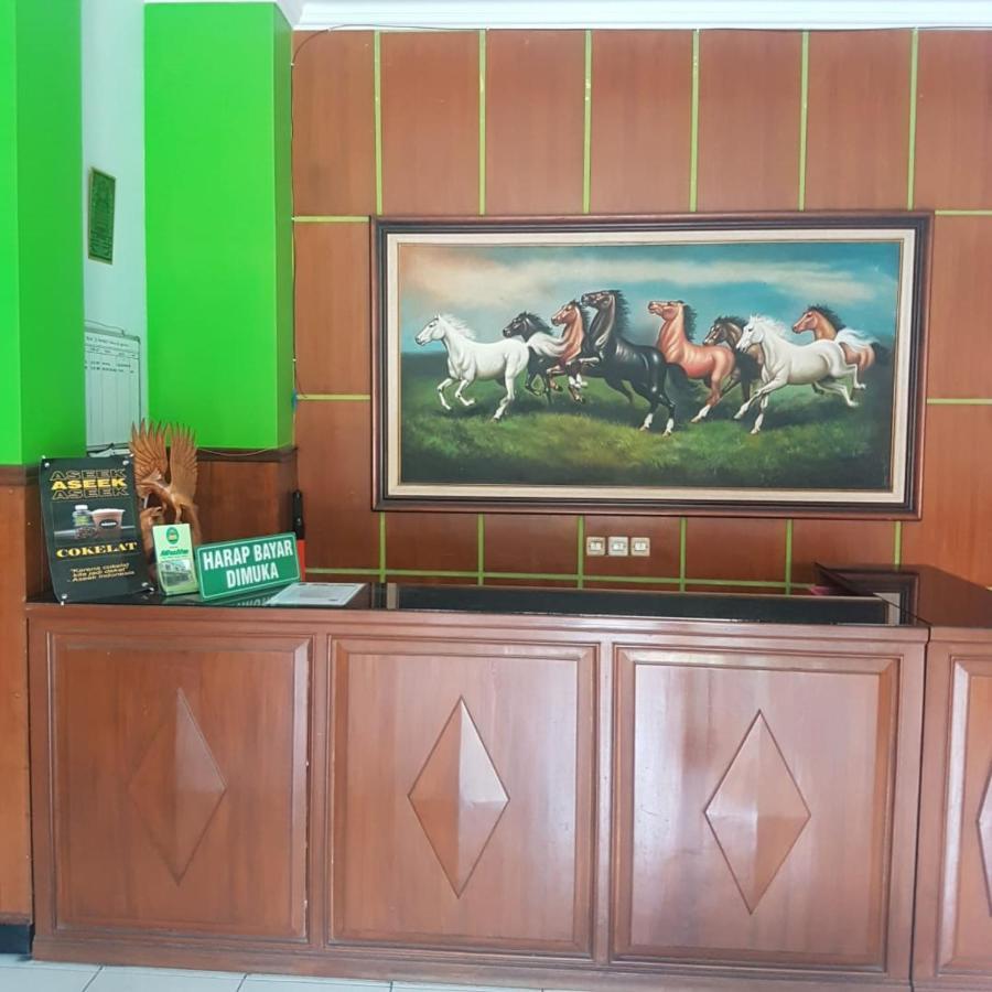 Hotel Mulia Lawean Екстер'єр фото
