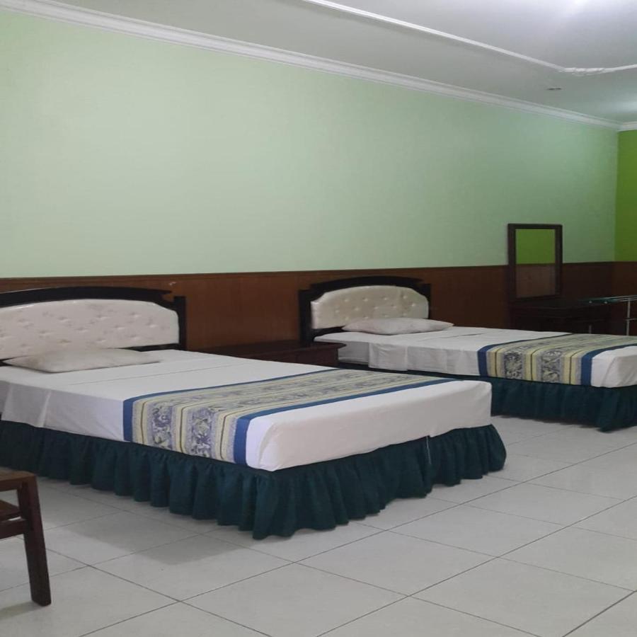 Hotel Mulia Lawean Екстер'єр фото